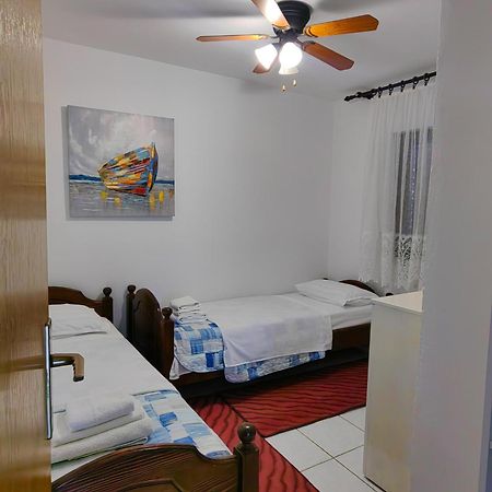 Holiday House Tara Vila Vir Exterior foto