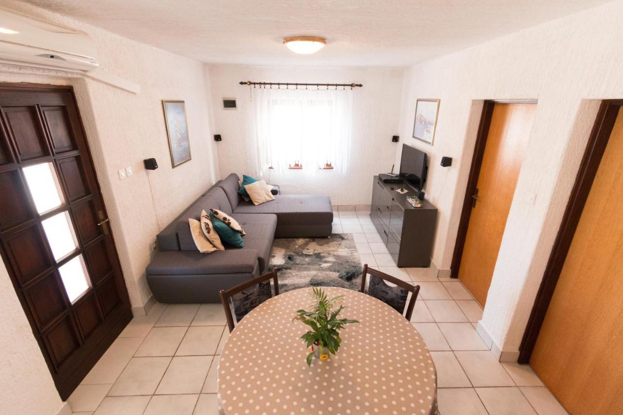 Holiday House Tara Vila Vir Exterior foto