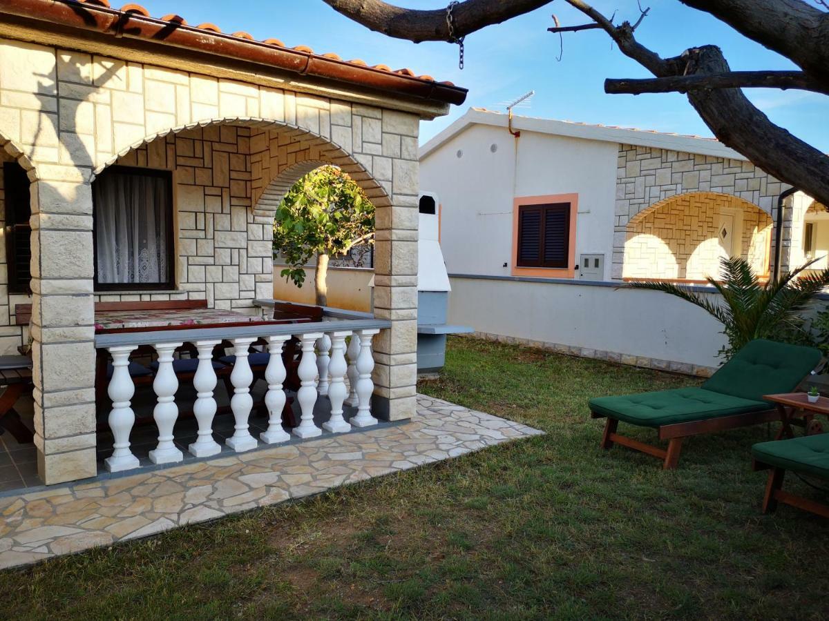 Holiday House Tara Vila Vir Exterior foto